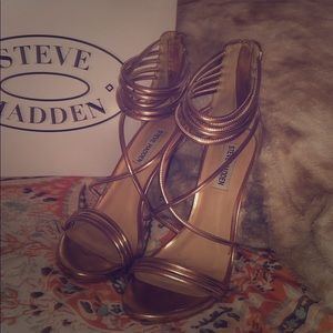 Steve Madden: Ariella Rose Gold